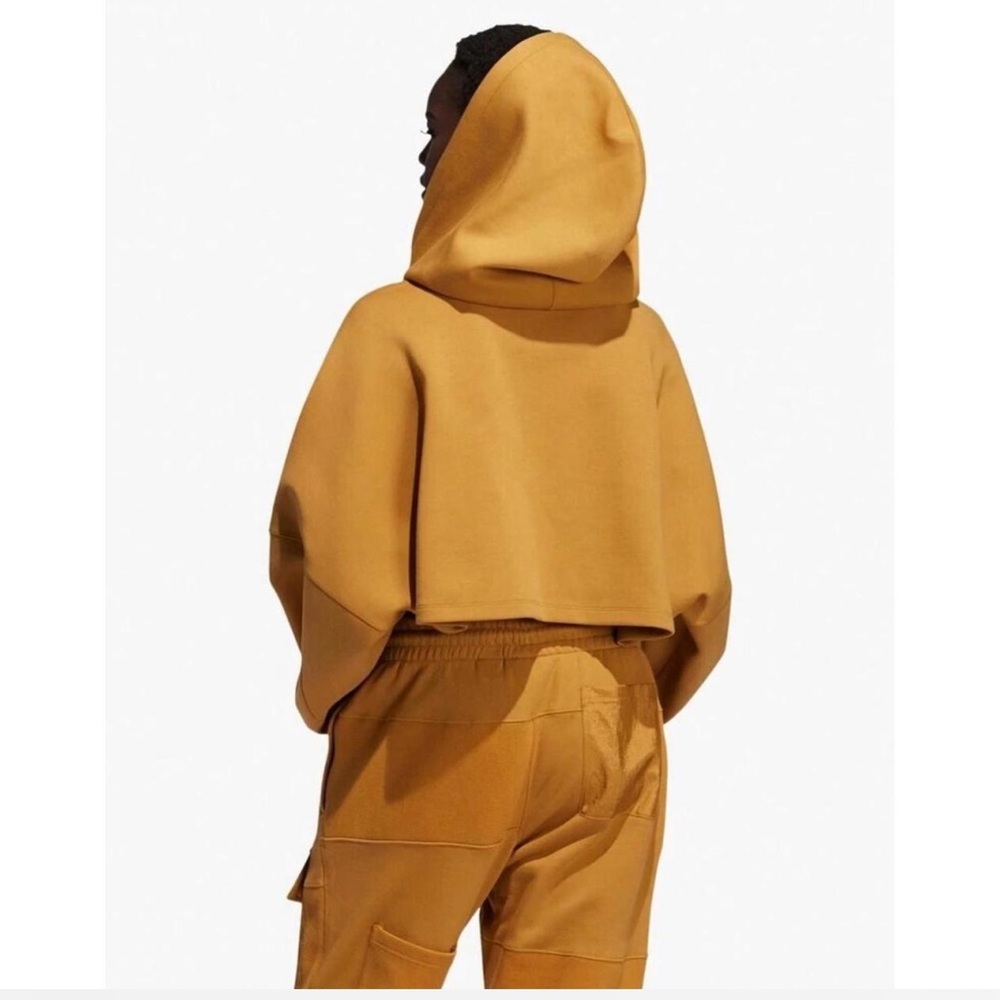 IVY PARK Tan, Green, and Purple Hooded Shrugs - Picture 9 of 16